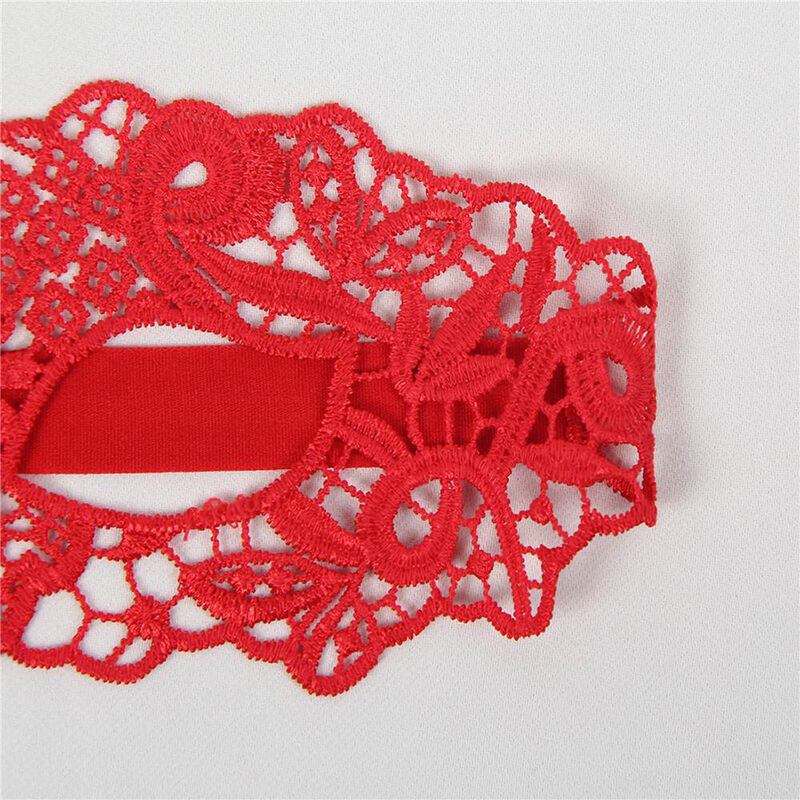 Masque Dentelle Rouge Charme Intense & Finition Délicate